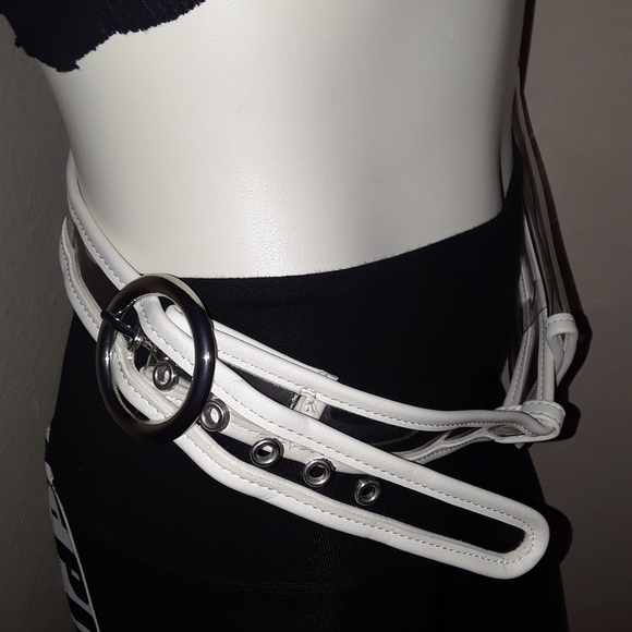 Forever 21 clear fanny pack - Picture 3 of 5